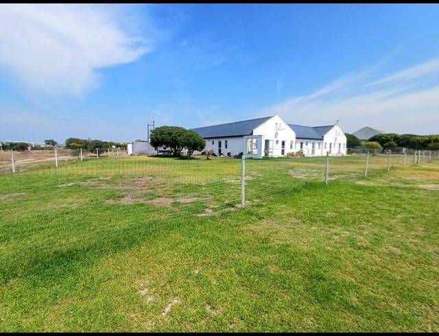 7 BEDROOM HOUSE FOR SALE IN LONG ACRES COUNTRY ESTATE